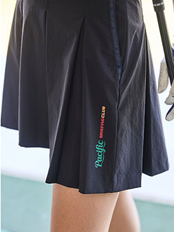 パシフィックゴルフクラブ　25年秋冬新作　BRIEFING × PGCプリーツスカート　BGW251W01