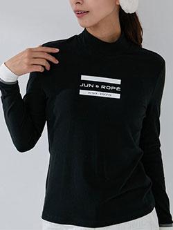 ジュン&ロペ　25年秋冬新作　フロントロゴ長袖モックプルオーバー　ERM35060