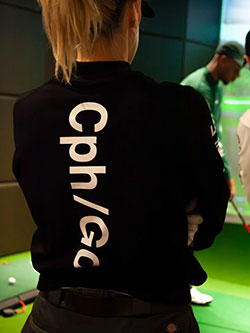 キャプテンズヘルムゴルフ　26年春夏新作　ロゴ長袖モックネック　CHG26-SS-WT02