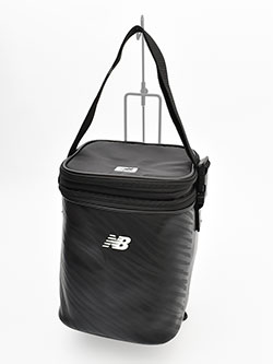 ニューバランスゴルフ　26年春夏新作　シンセティックレザー×トーナルゼブラPTクーラーバッグ(ユニセックス)　012-6181003