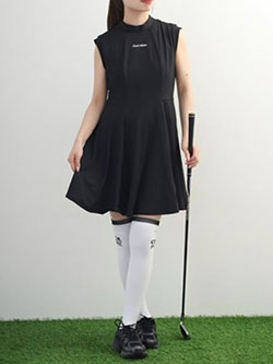 セシルマクビーグリーン　26年春夏新作　プリーツワンピース　CGS26011OP