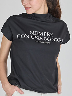 デルソルゴルフ　26年春夏新作　ロゴプリント半袖モックネックシャツ　7942