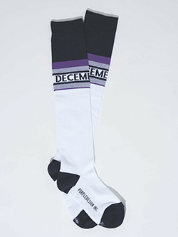 ディッセンバーメイ　26年春夏新作　Logo knee high sox　2-999-4205